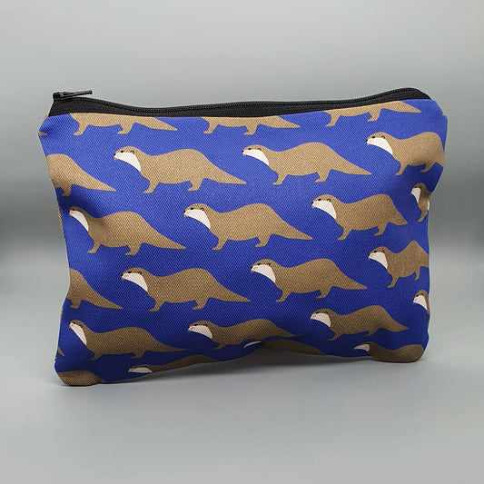 Otter accessories/make-up bag